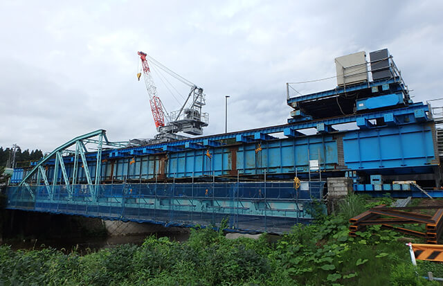 一般国道404号鷺之島拡幅鷺之島橋旧橋上部工撤去工事