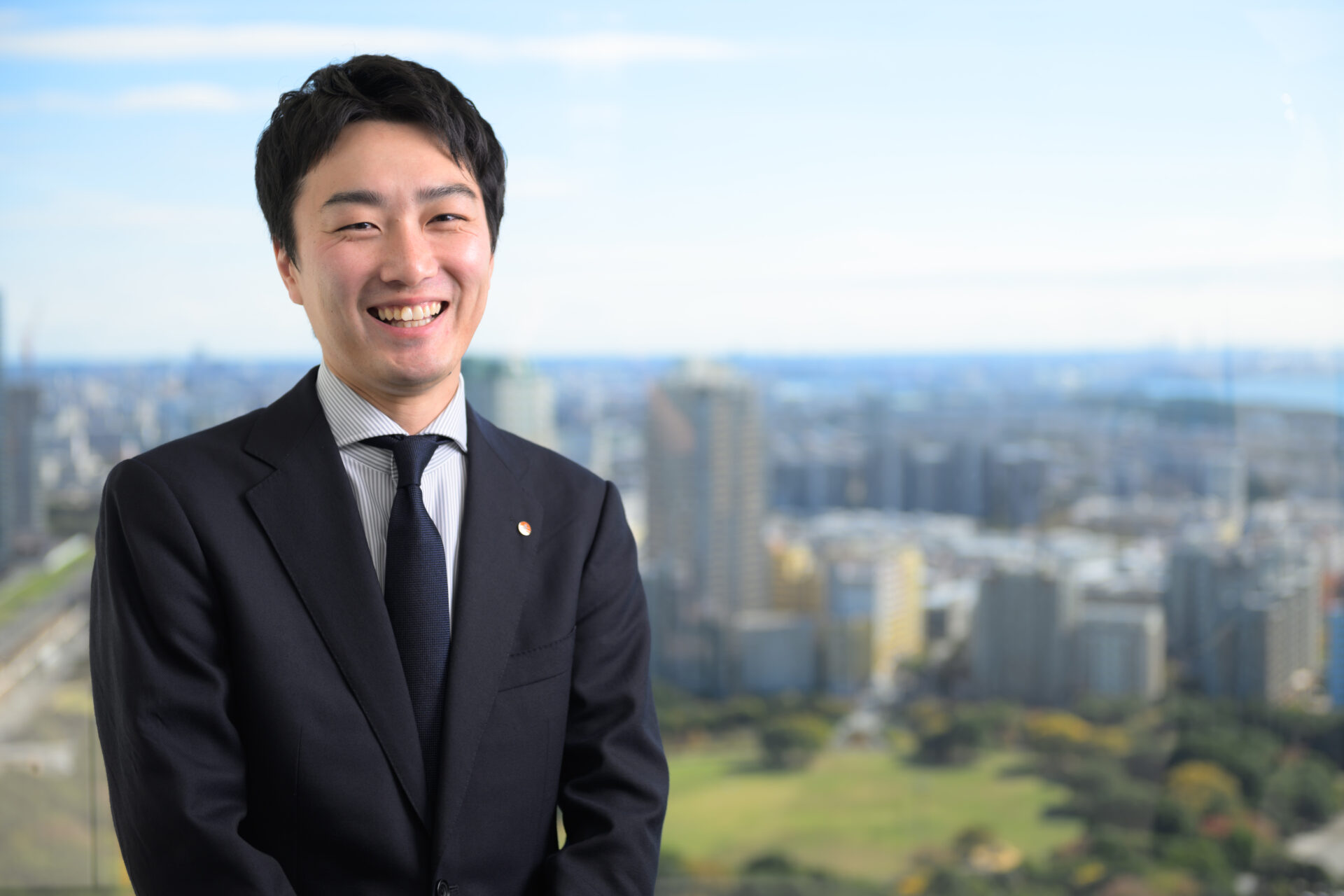 競い合うのではなく協力し合う営業で、多くの人に役立つ仕事に関われる