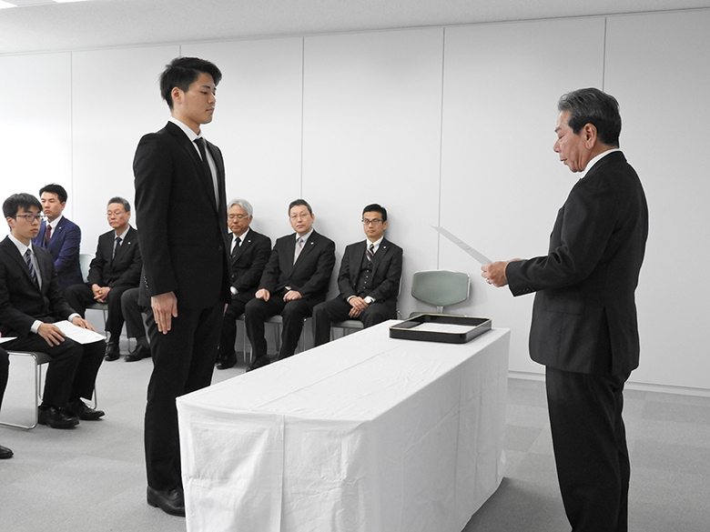 2019/04/03　2019年度 入社式を挙行しました。