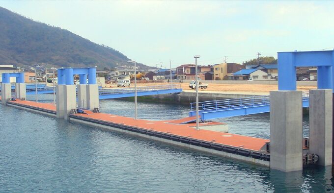 RCH Pontoon
