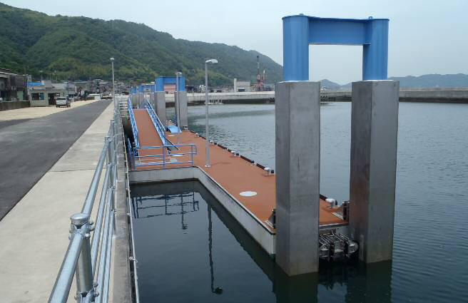 原地区浮桟橋