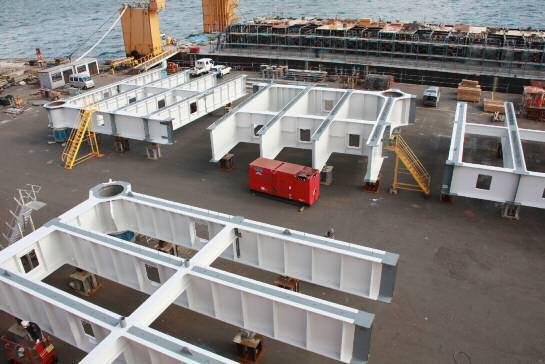 羽田空港ジャケット　東京国際空港D滑走路建設外工事 桟橋上部ジャケット製作